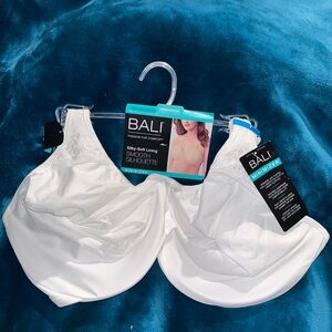 Bali White Minimizer Underwire Bra with Lace-Trim Straps